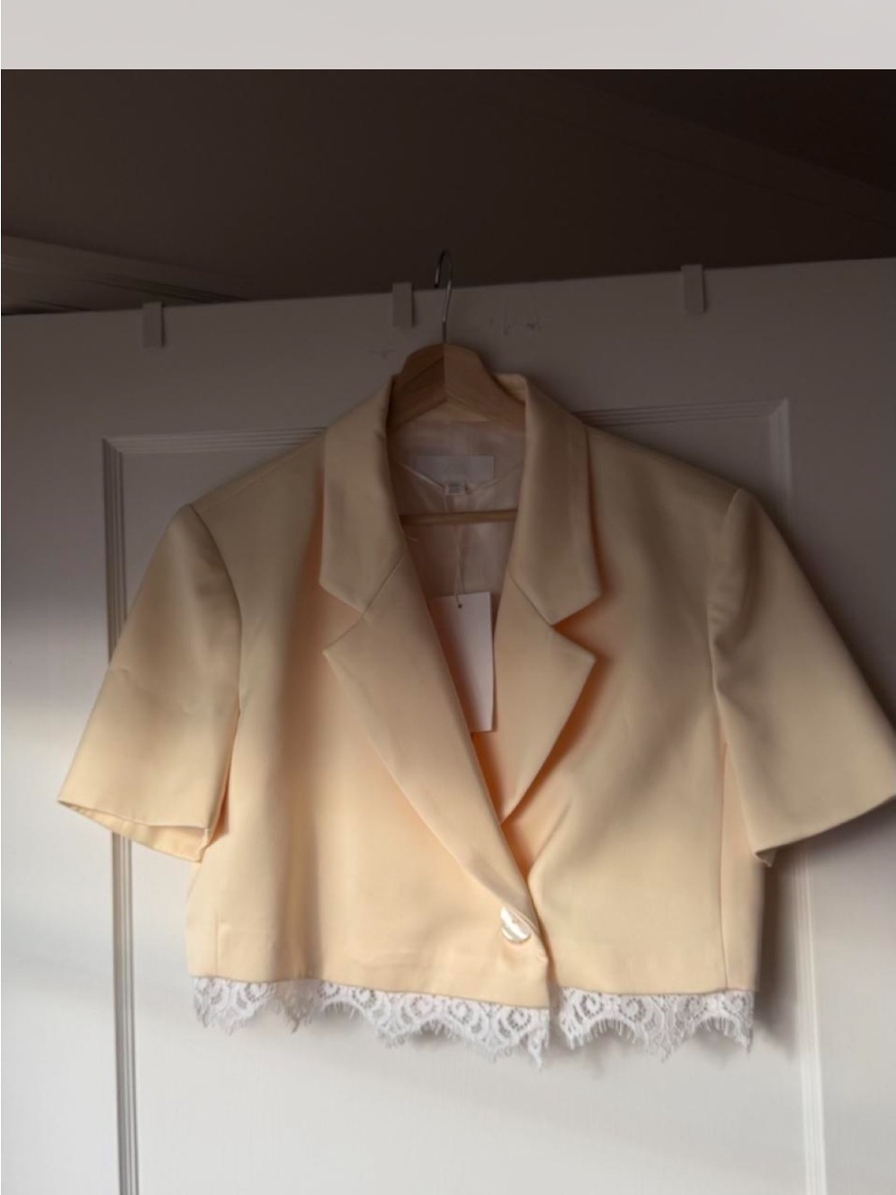 Zara Cropped Lace-Hem Short Sleeve Blazer - Cream